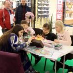 stanowisko do malowania i kolorowania dla dzieci